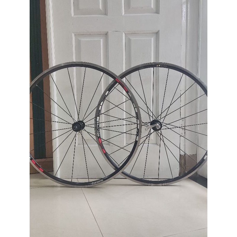 Wheelset Roadbike Shimano R500 700c AERO SPOKE LIKE NEW