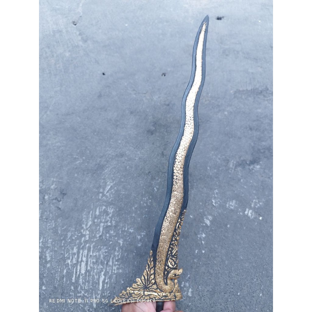 Keris Kamardikan Kinatah Naga Sapto luk 7 pamor Keleng
