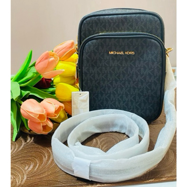 MK jet set travel NS crossbody sign black *NWT