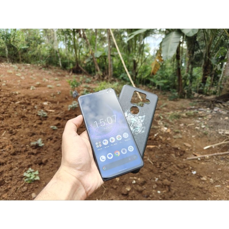 SHARP AQUOS SENSE4 PLUS