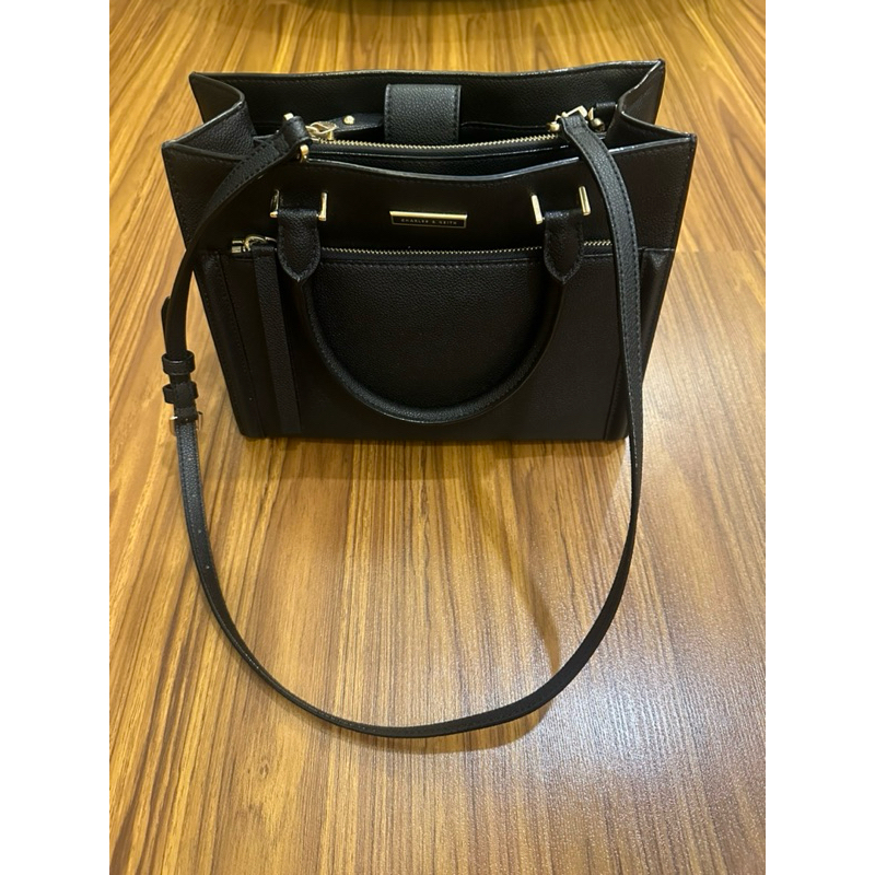 TAS CHARLES AND KEITH | PRELOVED | NO BOX INCLUDED