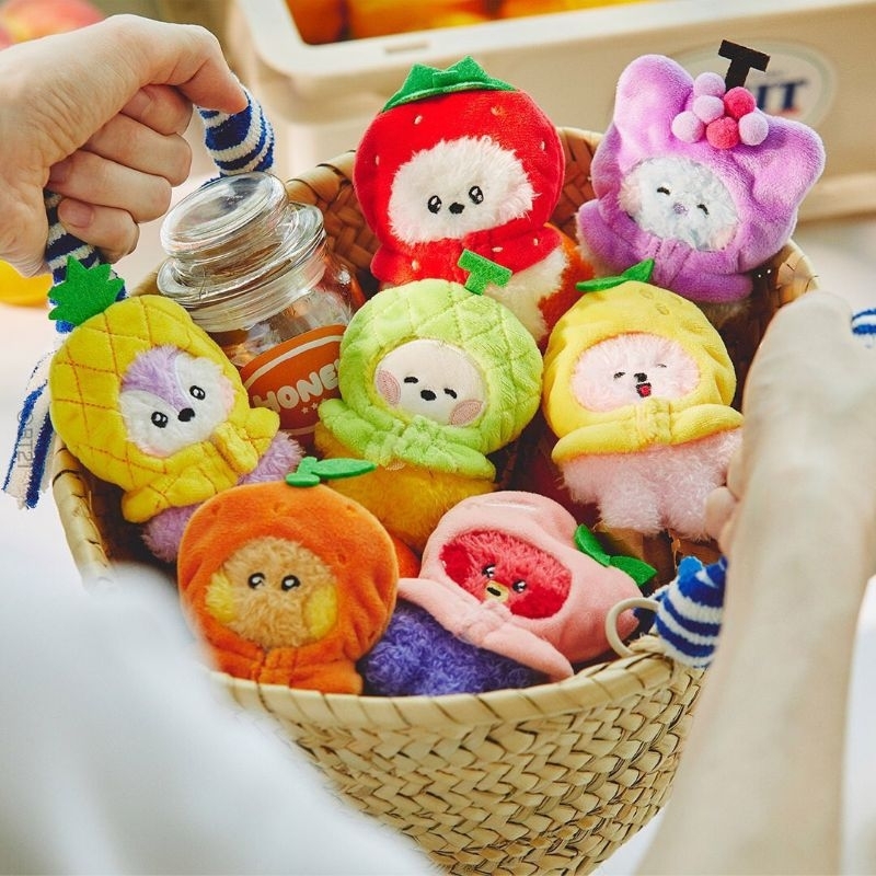 Ready Stock Official Keyring Minini BT21 Fruits (Tata RJ mang koya shooky chimmy cooky kado boneka l
