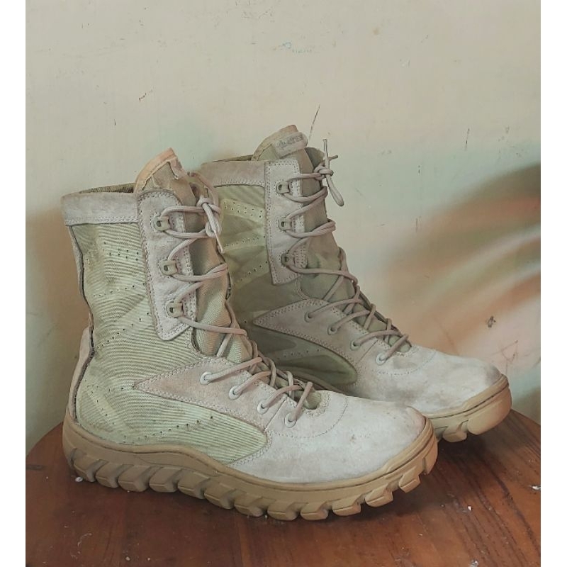 Bates Boots Military Size 44.5 Second Condition