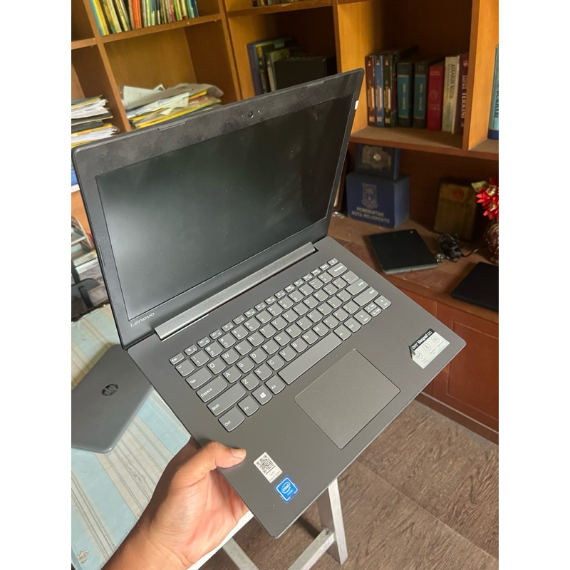 LAPTOP 1 JUTAAN LENOVO CELERON N4000