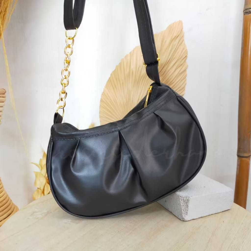 Tas Selempang Wanita IVANA Tas Selempang Wanita Rantai