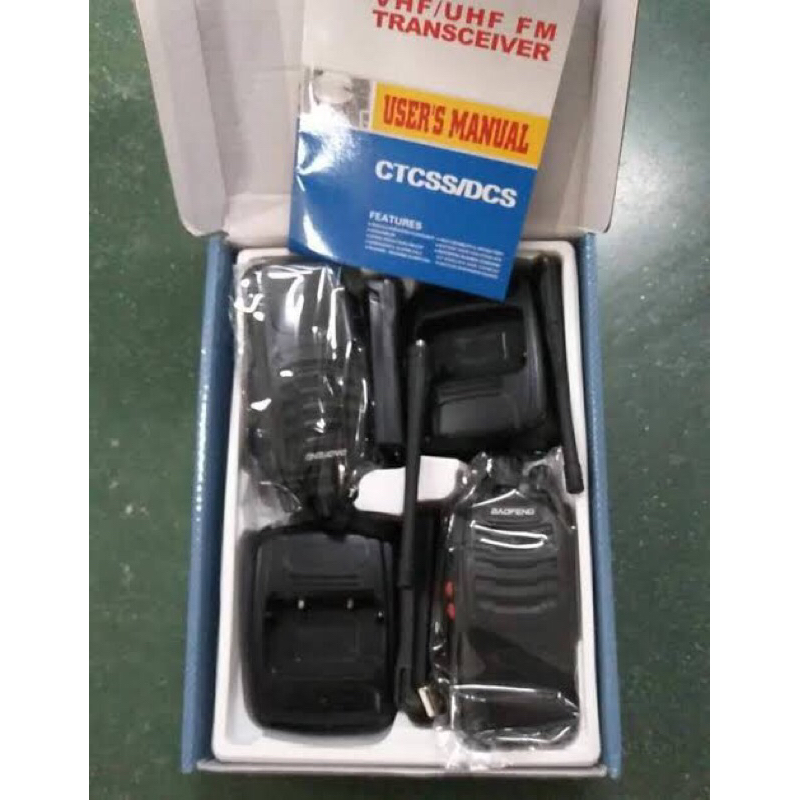 sepasang HT baofeng 888S