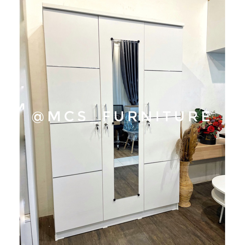 Lemari 3 Pintu Mebel Furniture Semarang