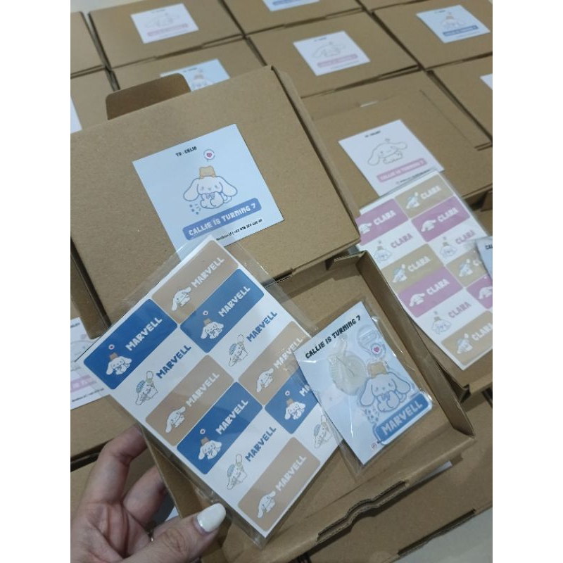 

Hampers Bag Tag + Label Nama + Box