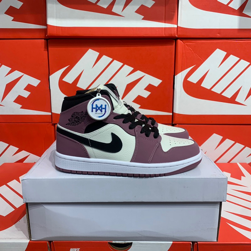 Sepatu Wanita Air Jordan 1 Mid Light Mulberry Mid Berry Pink WMNS - 14256