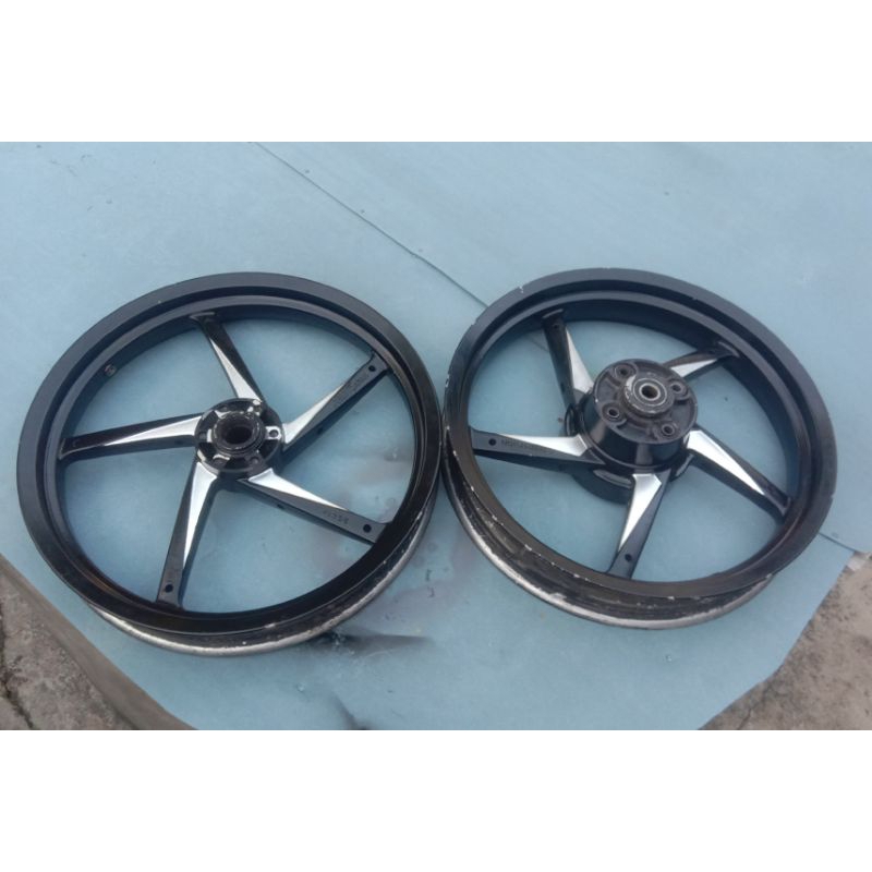 VELG PALANG HONDA TIGER TAPAK LEBAR UK 275-250 RING 17 (BEKAS)