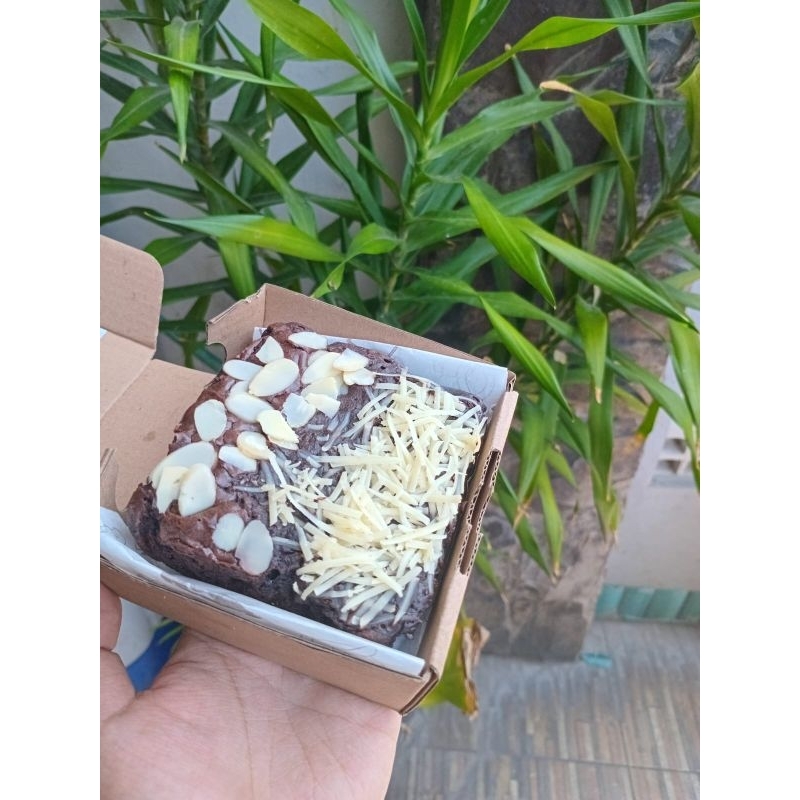 

FUDGY BROWNIES EKONOMIS 10×10