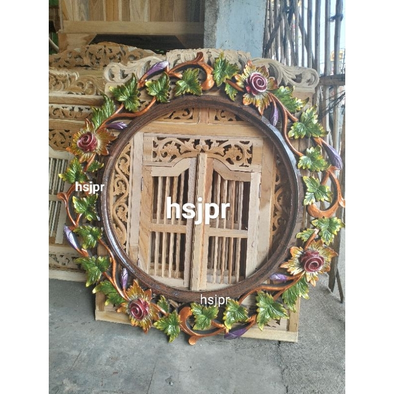 pigura bulat ukiran mawar kayu jati