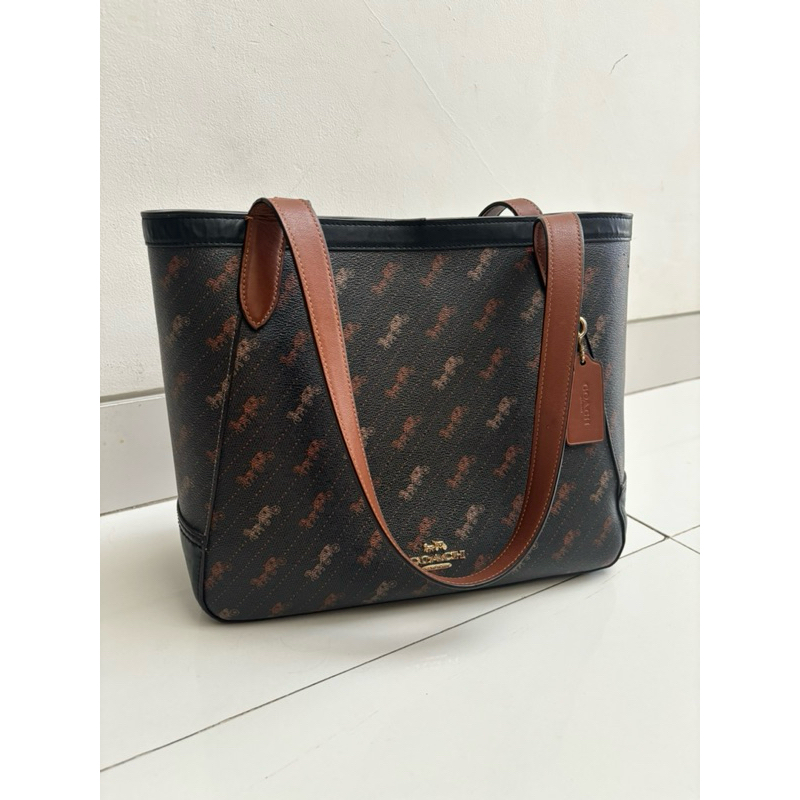 coach tote bag/ totebag Horse and Carriage Print C4060 Original(Singapore Coach Store)
