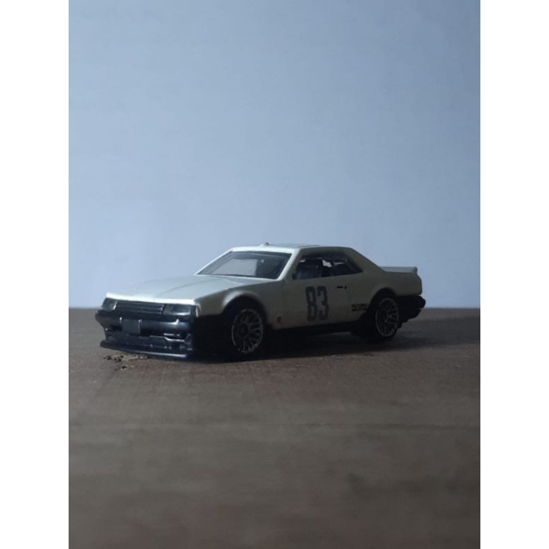 Hot Wheels Nissan Skyline R30 White Loose