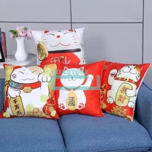 Sarung Cover Bantal Sofa Motif Kucing Keberuntungan Hari Raya Imlek Lucu Anti Luntur