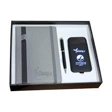 

Gift Set Corporate isi Notebook, Pulpen Besi, Flazz Emoney plus Box