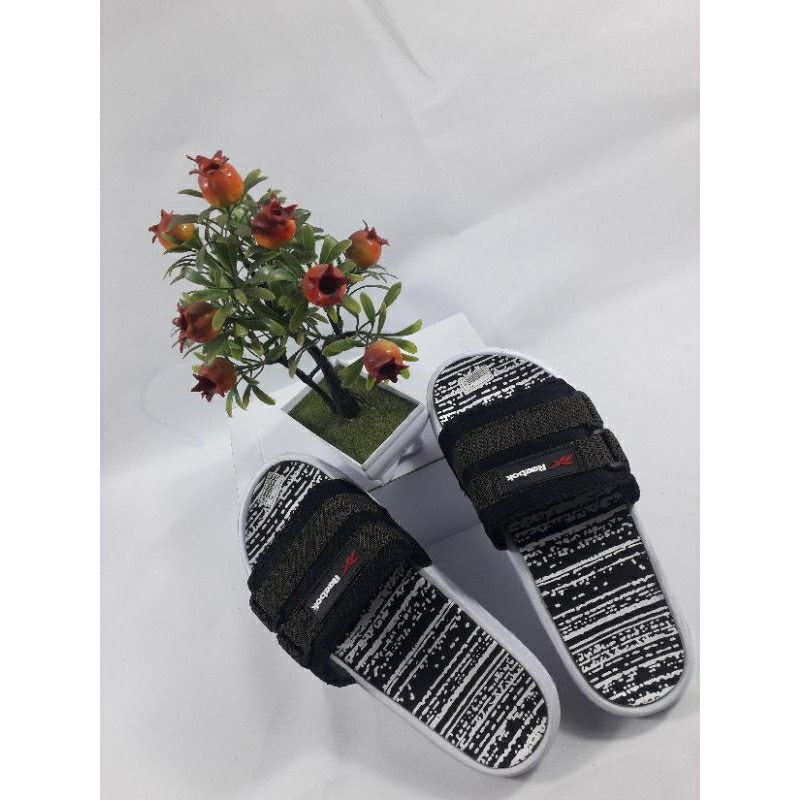 SANDAL SLIP ON BERCORAK HITAM PUTIH/SANDAL DISTRO PRIA