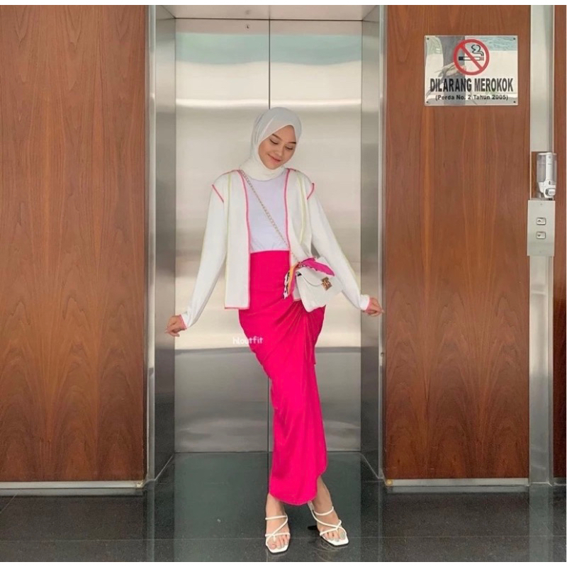 ‼️PRELOVED‼️ OUTFIT WANITA OUTER OVERALL ONE SET MURAH BRAND CORNICHE MATAHARI