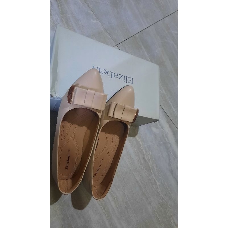 Elizabeth Shoes - Sepatu Heels Krem No 38