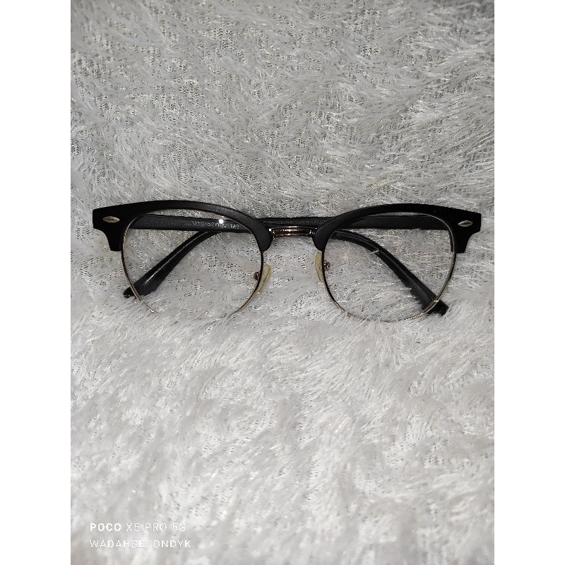 Kacamata Preloved
