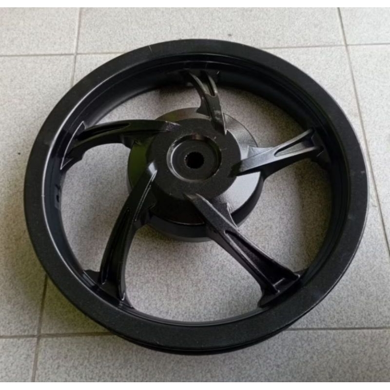 VELG BELAKANG SKYDRIVE