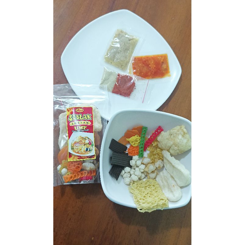 

SEBLAK INSTAN UMP WITH BUMBU DAN SAMBAL BASAH