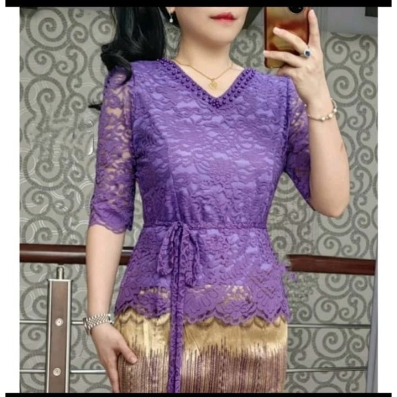 Atasan renda kebaya pita terbaru