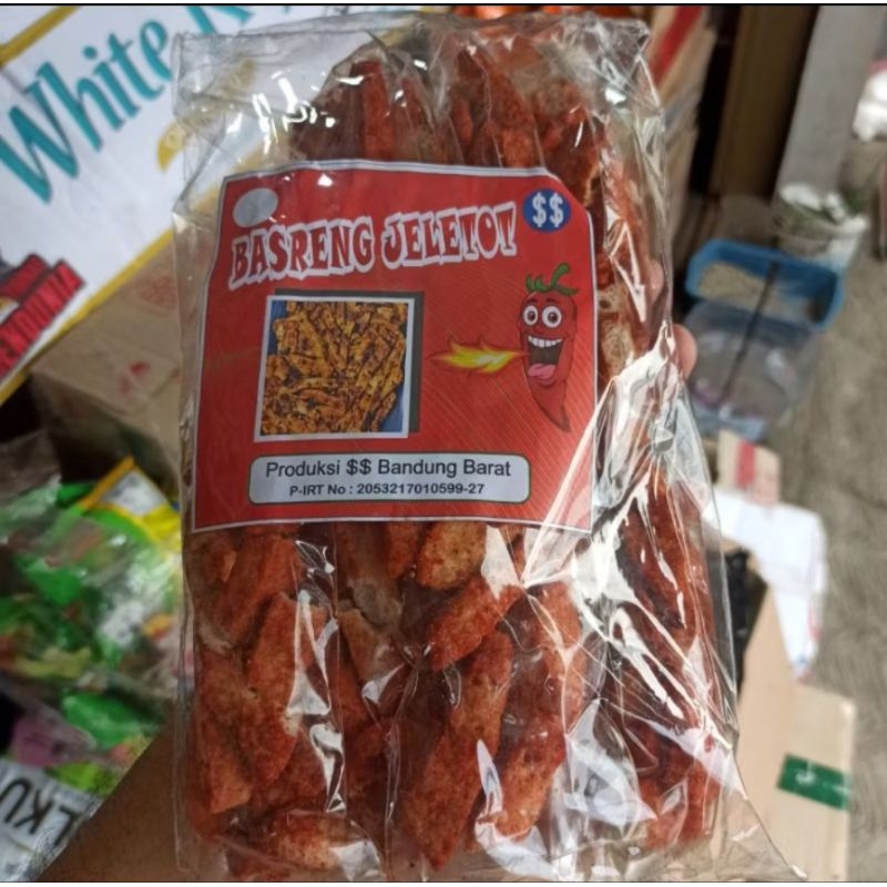 

Basreng jeletot Pedas 1 Pack isi 12 Pcs