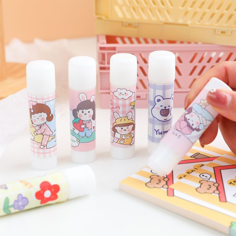 

Lem Glue Stick Karakter Lucu Lem Stik Batang Putar Perlengkapan Sekolah Kantor