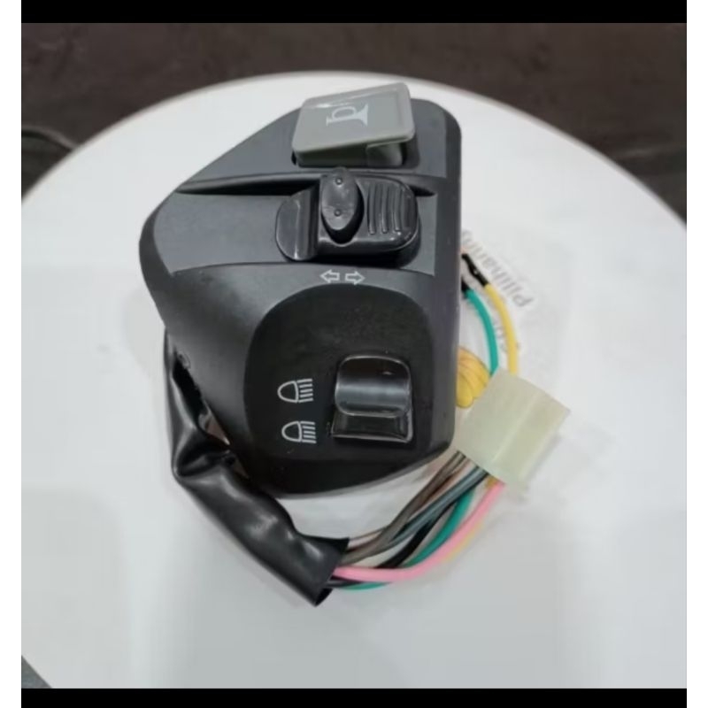 Saklar kiri lampu mioJ