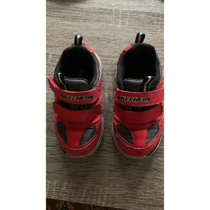 sepatu skechers anak laki laki