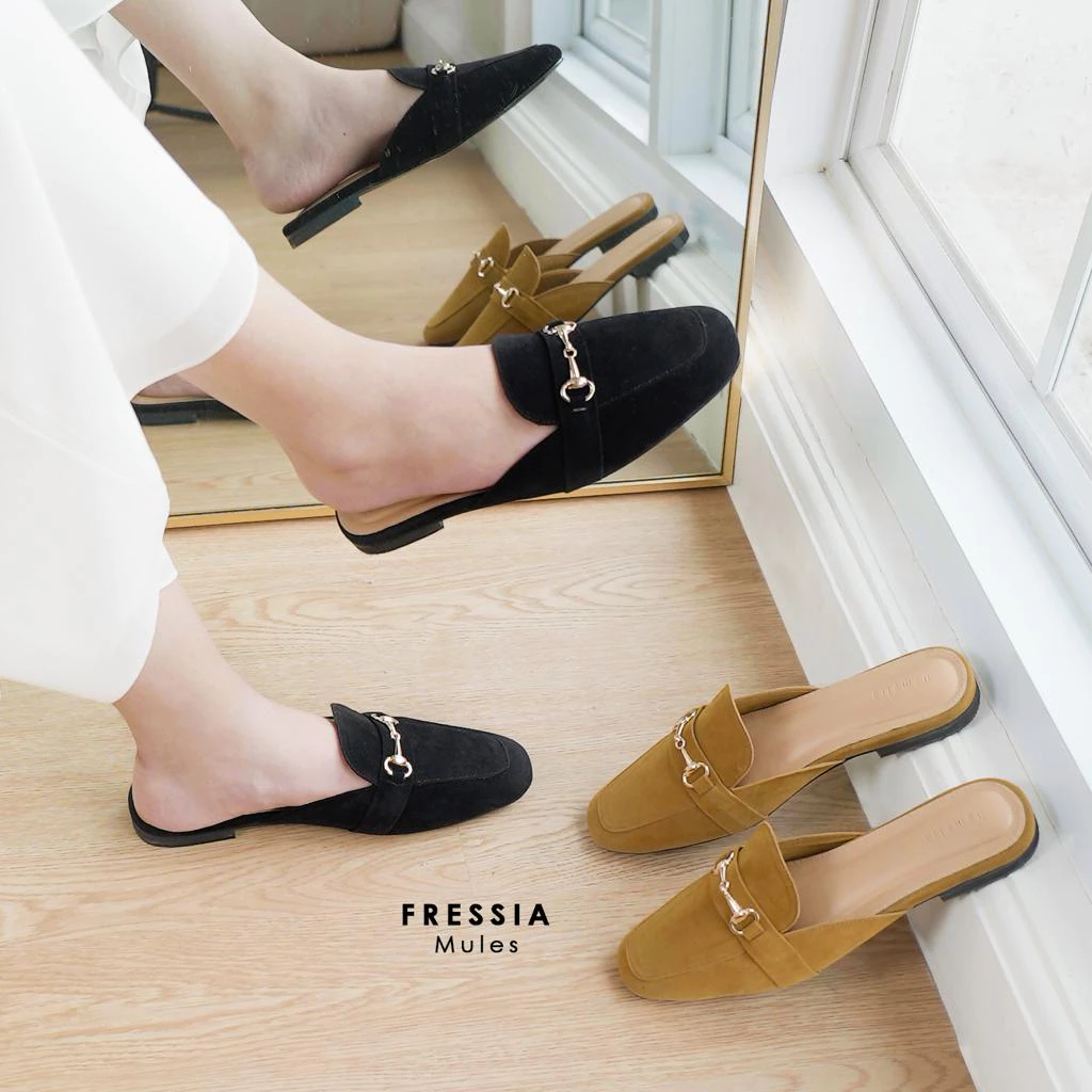 Damelia Melstore Jkt Fresia Mules by Melstore Jkt | mules | flat shoes | flatshoes wanita | slip on