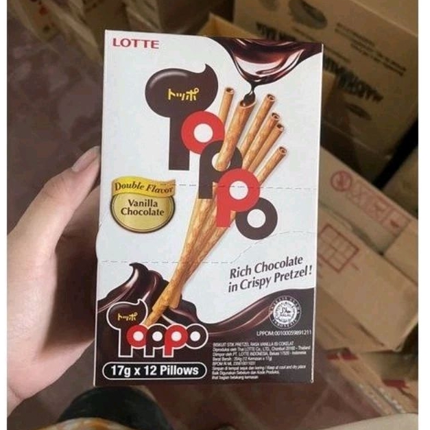 

Biskuit stick Lotte Toppo vanila coklat 1 box isi 12 lote topo