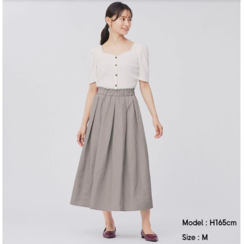 Preloved Rok Gather Volume Natural by GU Uniqlo