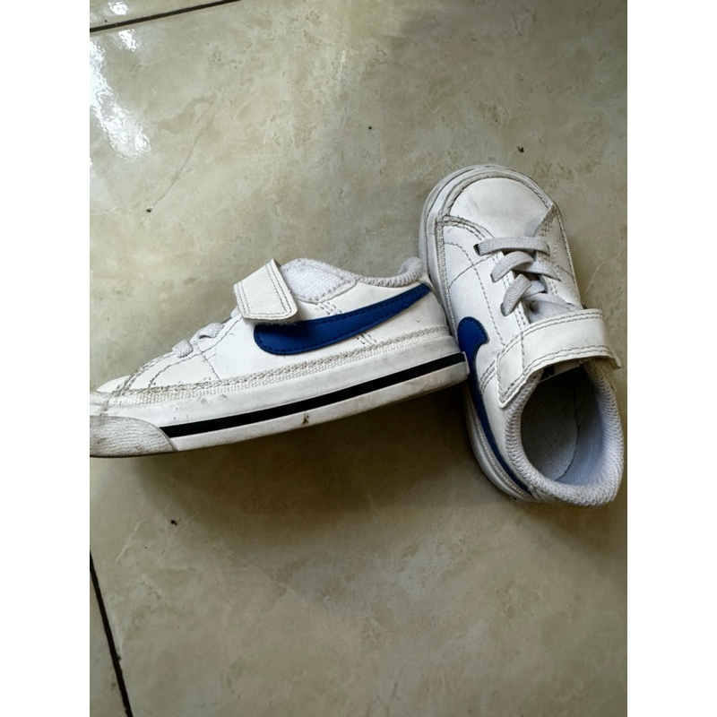 preloved sepatu anak nike court legacy putih biru