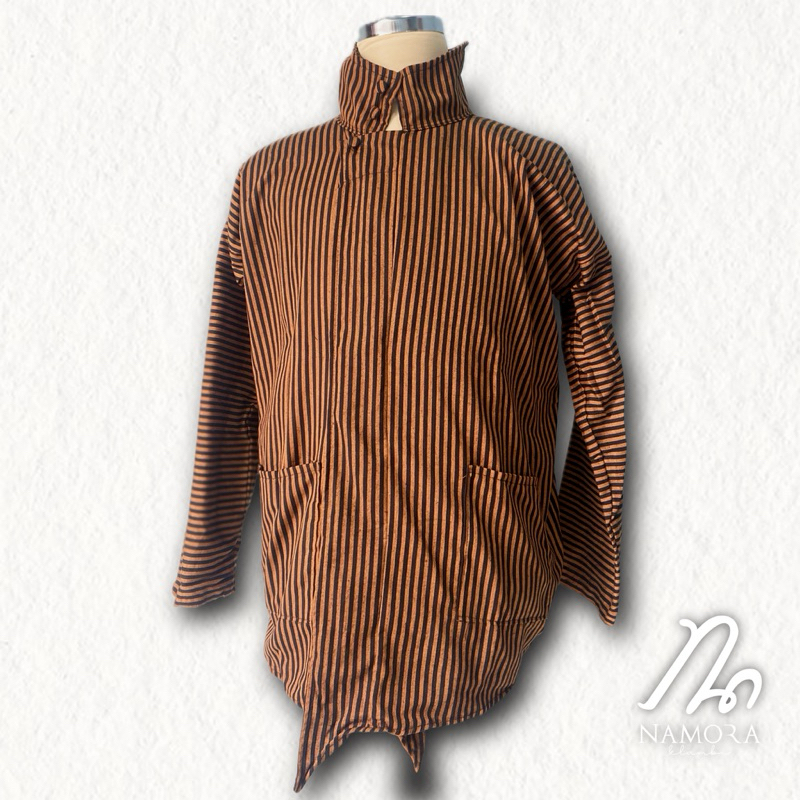 Baju Surjan Lurik Pakaian Adat Jawa Atasan Lengan Panjang Pria Dewasa Coklat Lurik Kecil (Jumbo Read