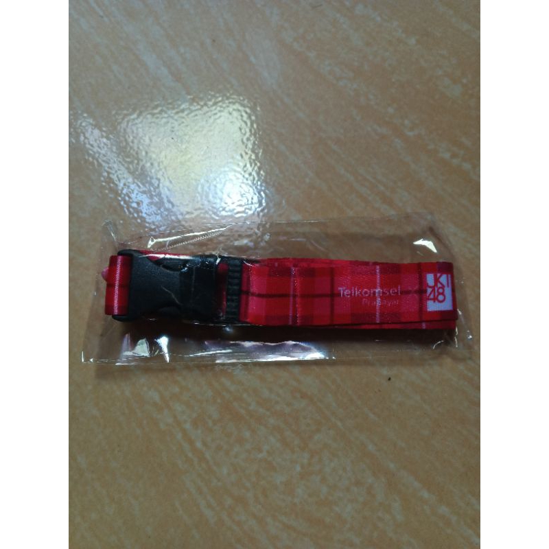 

Lanyard TELKOMSEL JKT48