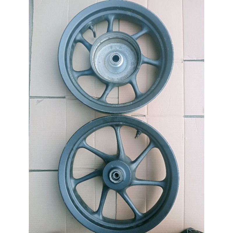 velg/pelek Honda Scoopy Donat ring 12 original