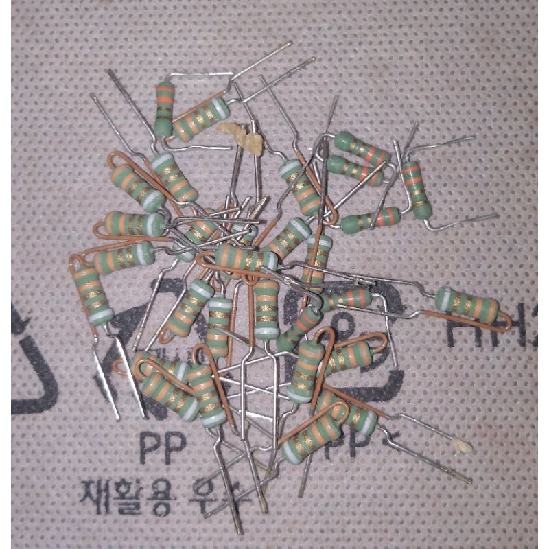 resistor 3r3 3,3 ohm 1 Watt original japan