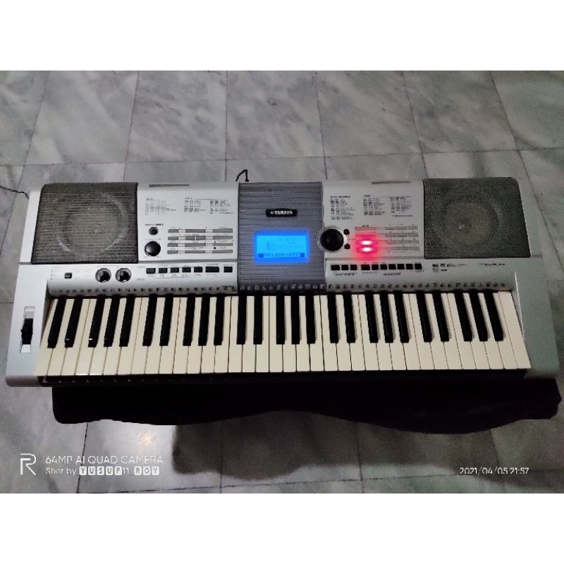 Keyboard Yamaha Psr E403