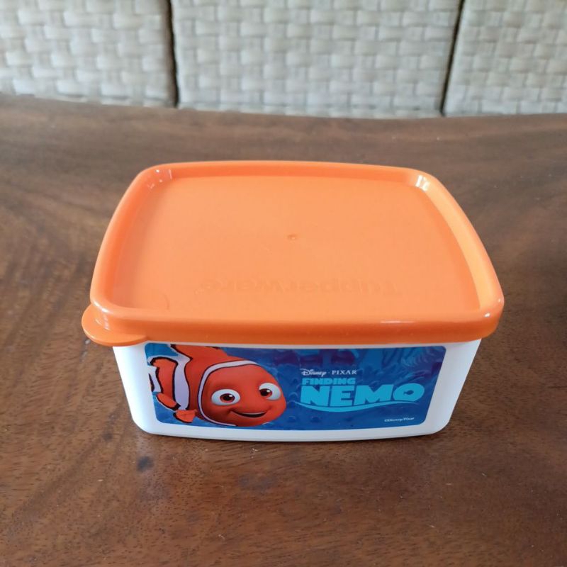 Kotak Box Snack Lucu Tupperware