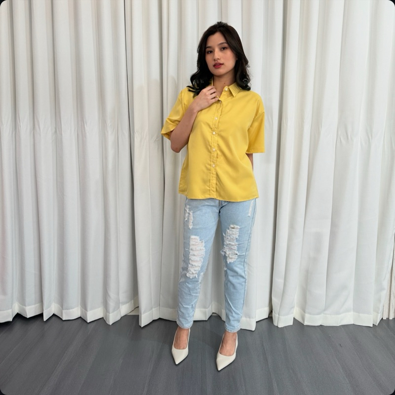 Hikari Oversized Shirt | TR | Fashion Kemeja Lengan Pendek Oversized Wanita | Kemeja Kantor Best Sel
