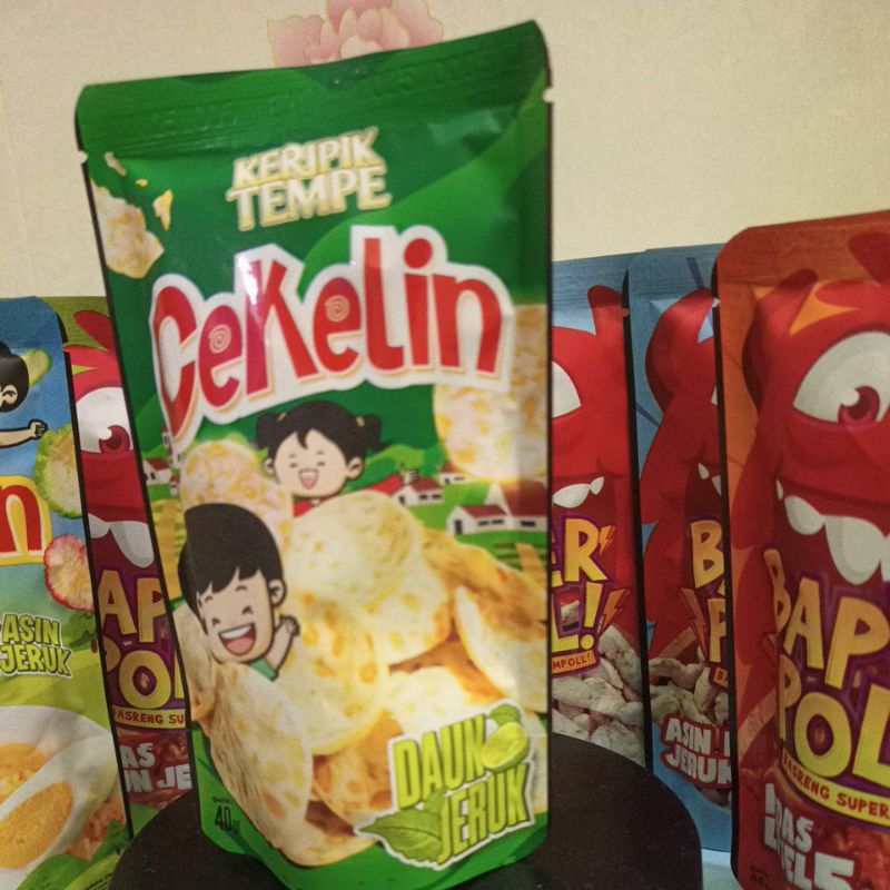 

keripik tempe cekelin rasa daun jeruk