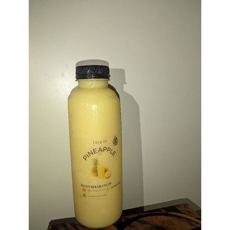 

F∆S JUICE. JUICE PINEAPPLE SEGAR.