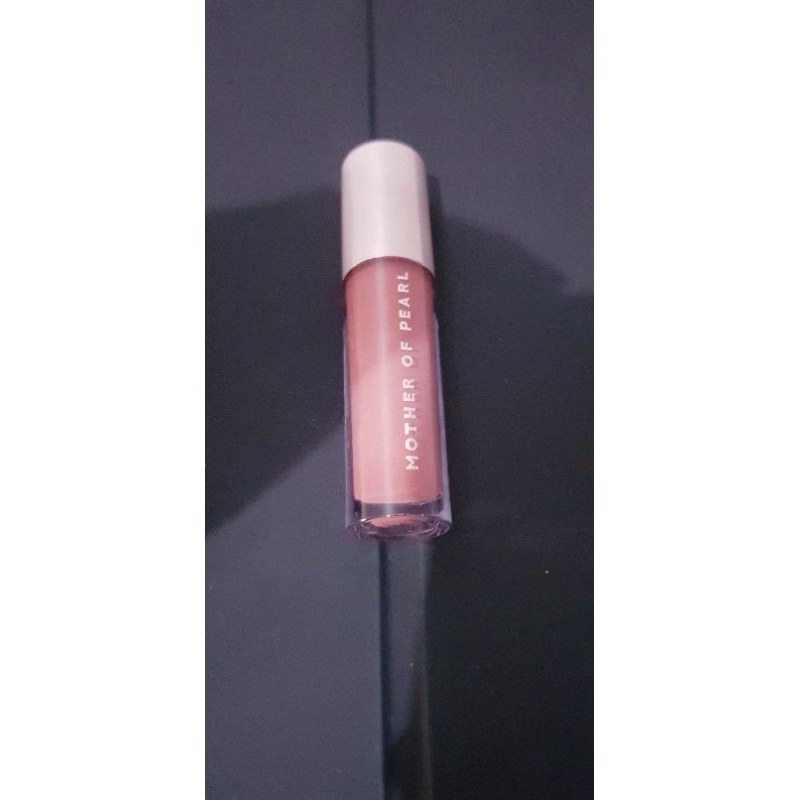 PRELOVED mother of pearl MOP GWS plump gloss shade nudiversal