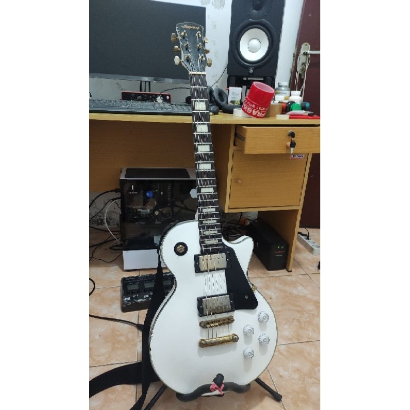 Gitar Legacy model Les Paul warna Alpine white
