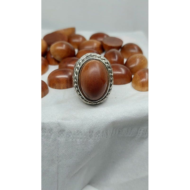 Cincin akik kayu stigi laut