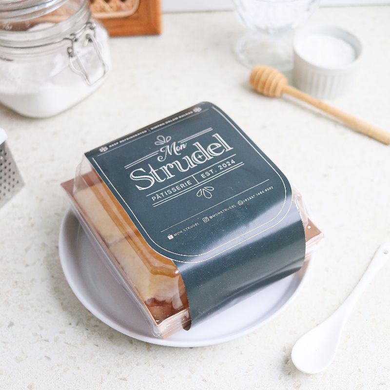 

Monstrudel Apple Strudel Dessert Pastry (4 pcs)