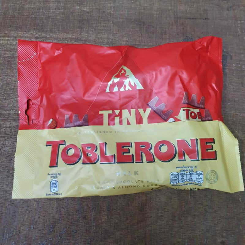

Toblerone tiny chocolate almond nougat 25 x 8 gr