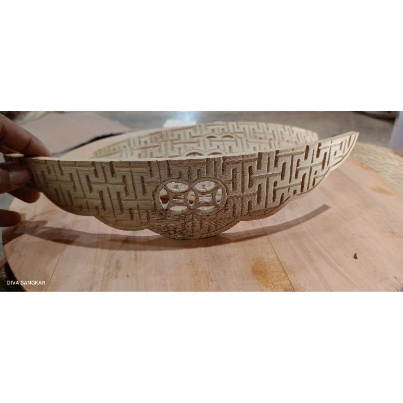 kaki sangkar murei ukir labirin klasik